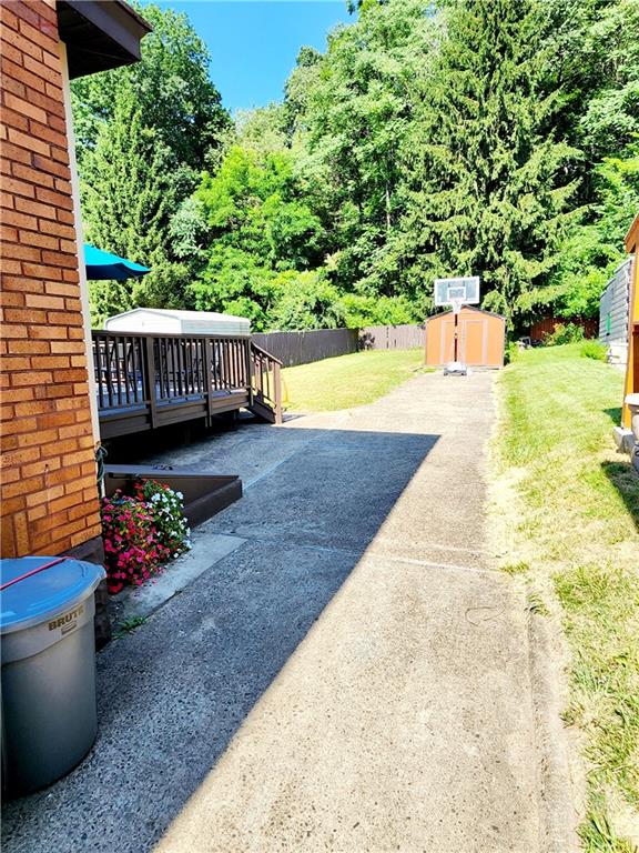 3827 Evergreen Road Pittsburgh, PA 15214 - Photo 4 of 24 Driveway/Shed