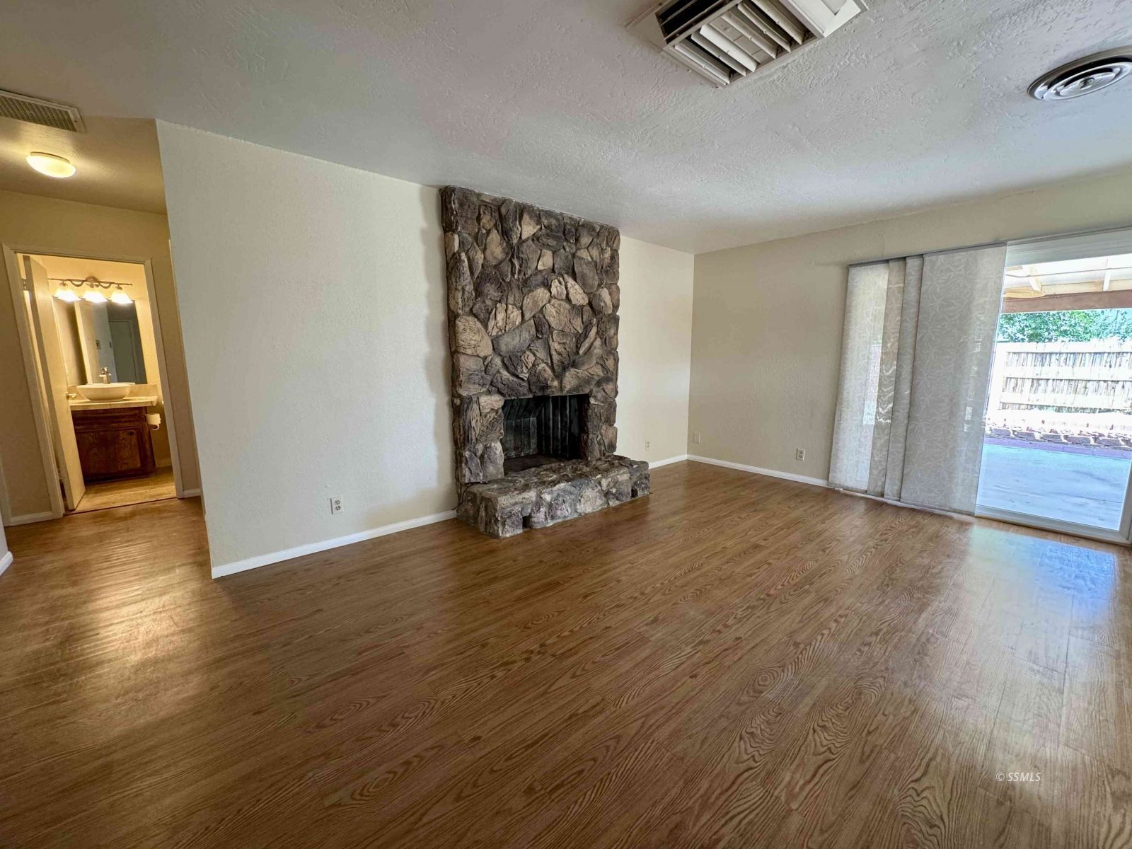 1144 West Coronado Avenue Ridgecrest, CA 93555 - Photo 15 of 33