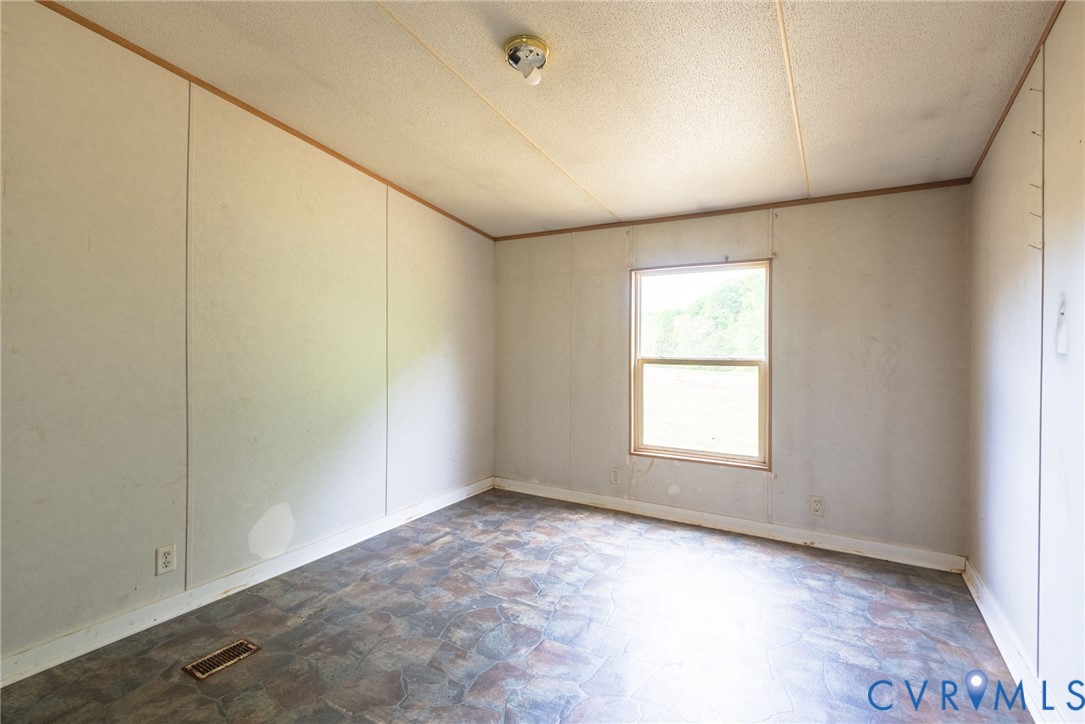 178 Lindsay Road Pamplin, VA 23958 - Photo 11 of 42