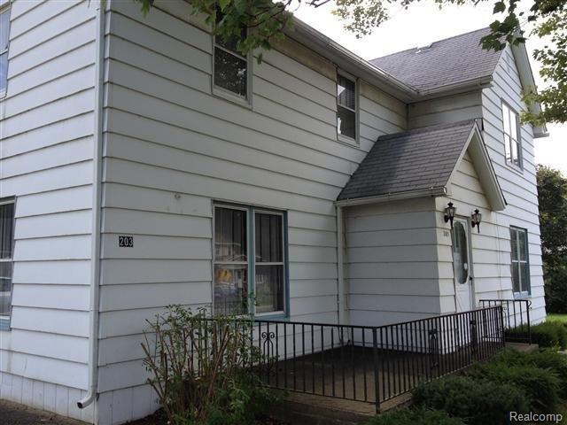 203 South Milford Road Highland, MI 48357 - Photo 2 of 10 Front