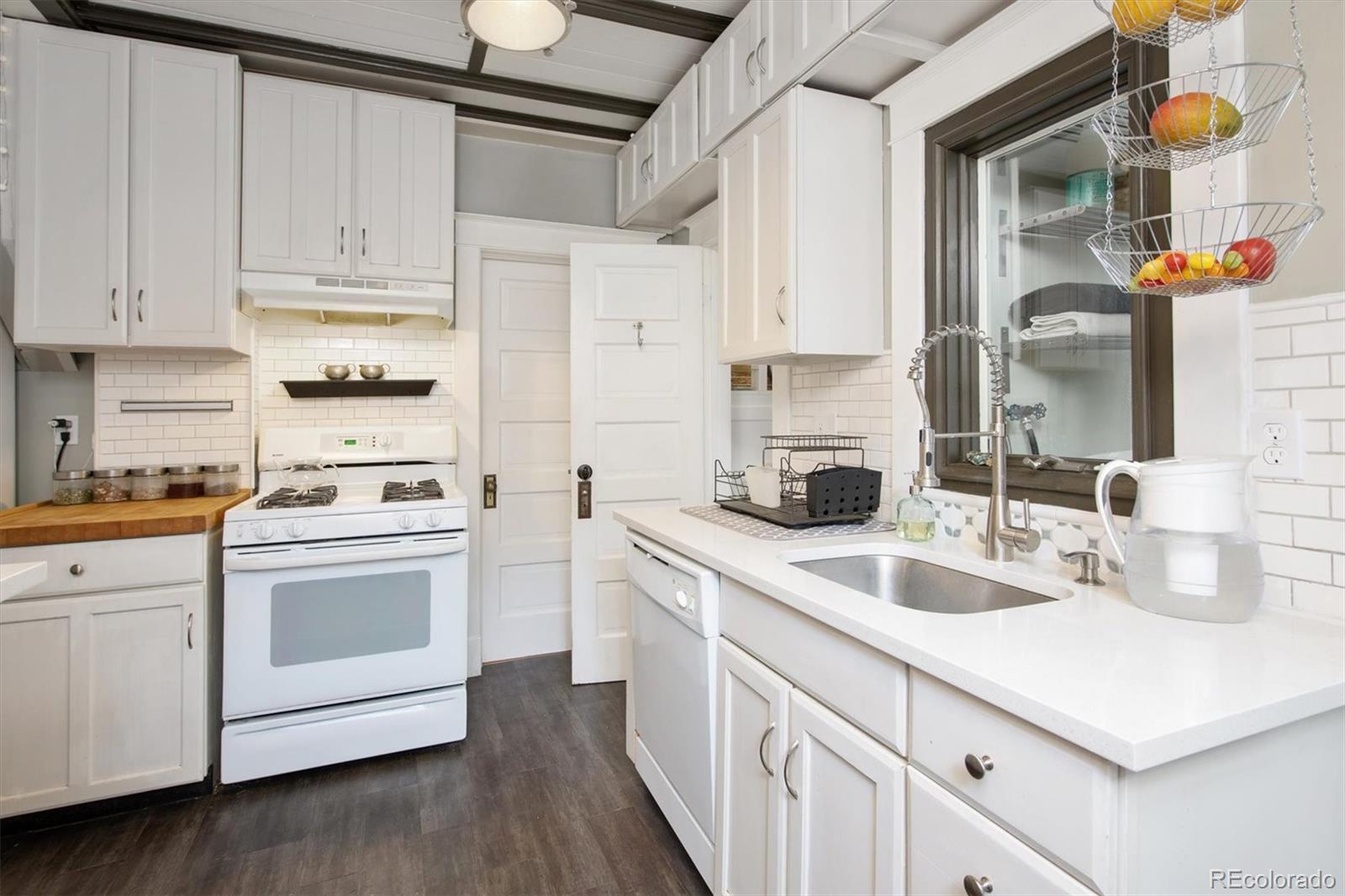 5076 Raleigh Street Denver, CO 80212 - Photo 16 of 33 Gallery Image 16