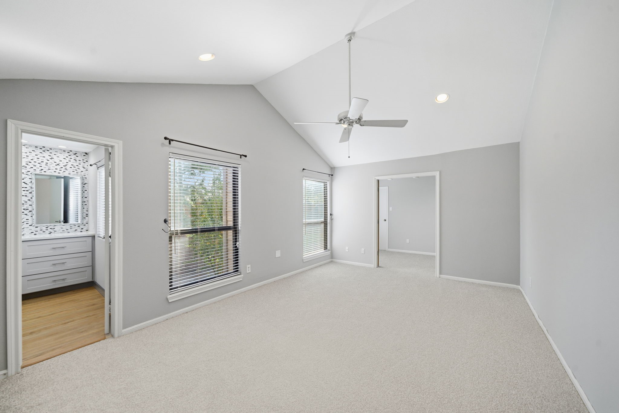 7447 Cambridge Street, Unit 65 Houston, TX 77054 - Photo 20 of 42 a view of an empty room with a window