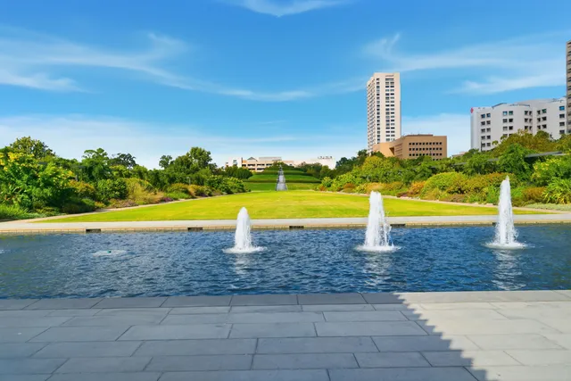 $279,999 | 7447 Cambridge Street, Unit 65, Houston, TX 77054