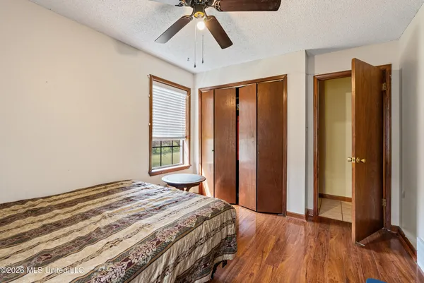 $275,000 | 400 Pioneer Village Road, Senatobia, MS 38668