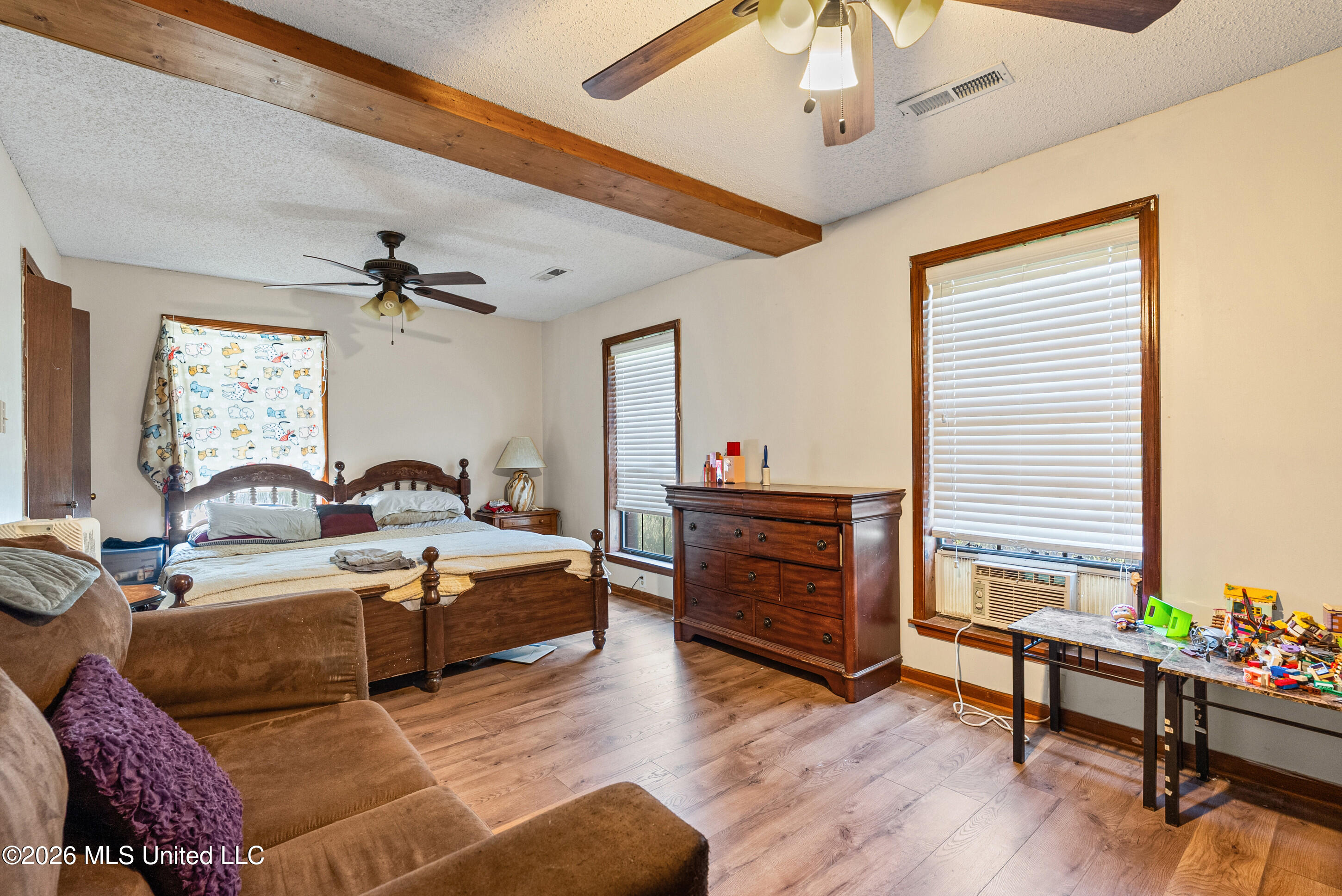 400 Pioneer Village Road Senatobia, MS 38668 - Photo 14 of 32 Master Bedroom