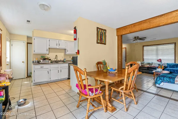 $275,000 | 400 Pioneer Village Road, Senatobia, MS 38668