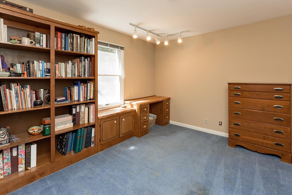 528 Georgetown Road Clarksville, TN 37043 - Photo 15 of 30 a room with furniture and book shelf
