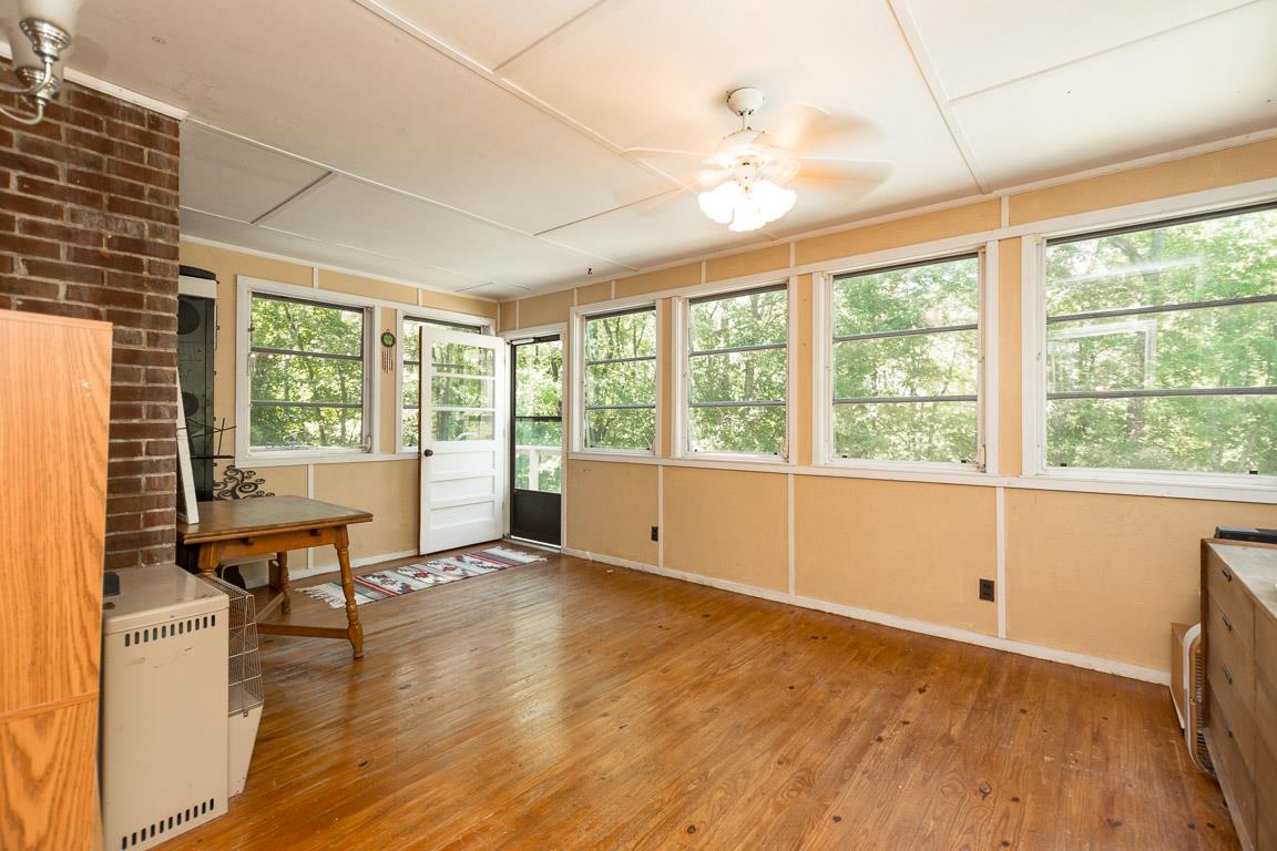 528 Georgetown Road Clarksville, TN 37043 - Photo 9 of 30 a living room with furniture and a large window