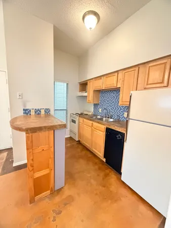 $1,195 | 1620 Waterston Avenue, Unit 105, Austin, TX 78703