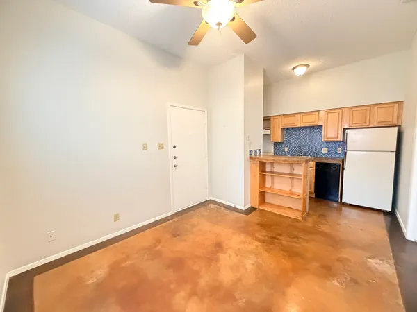 $1,195 | 1620 Waterston Avenue, Unit 105, Austin, TX 78703