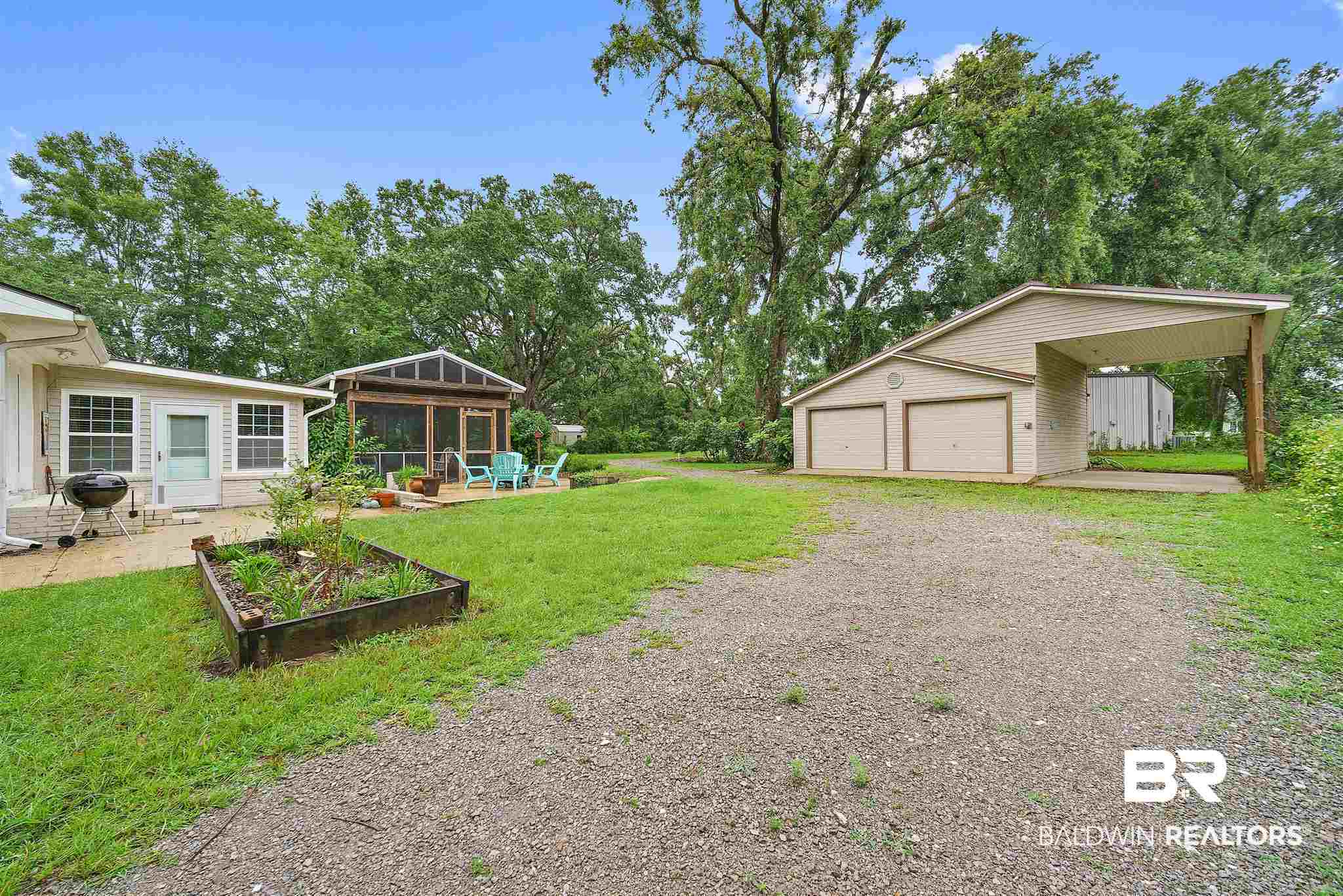 10434 Highway 98 Fairhope, AL 36532 - Photo 40 of 47 Garage Driveway