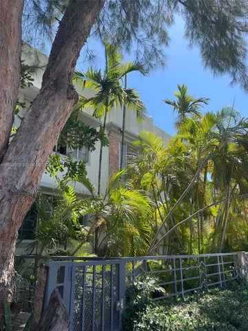 $1,750 | 1611 Euclid Avenue, Unit 3, Miami Beach, FL 33139