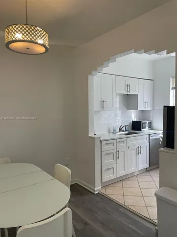 $1,750 | 1611 Euclid Avenue, Unit 3, Miami Beach, FL 33139