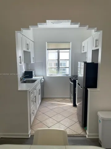 $1,750 | 1611 Euclid Avenue, Unit 3, Miami Beach, FL 33139