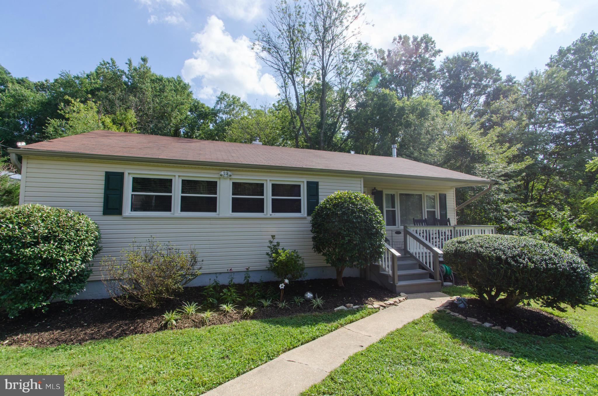 1443 Harding Lane Silver Spring, MD 20905 - Photo 2 of 28 Exterior (Front)
