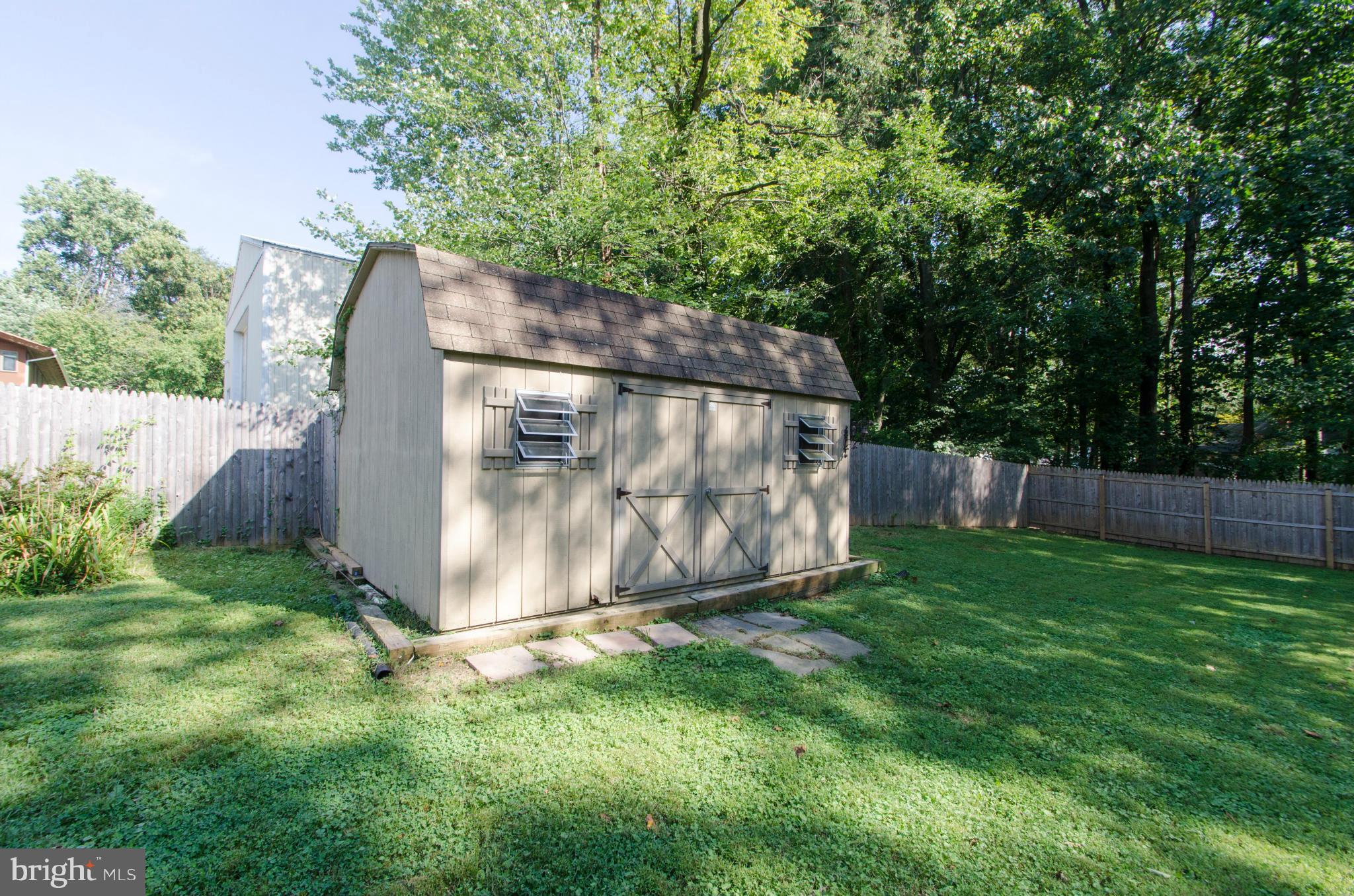 1443 Harding Lane Silver Spring, MD 20905 - Photo 7 of 28 Exterior (Rear)