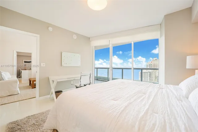 $1,295,000 | 495 Brickell Avenue, Unit 2303, Miami, FL 33131