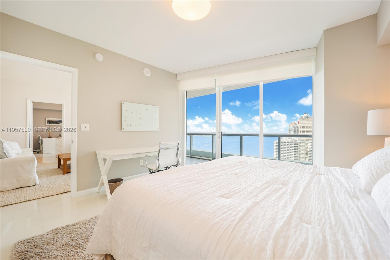 495 Brickell Avenue, Unit 2303 Miami, FL 33131 - Photo 5 of 9