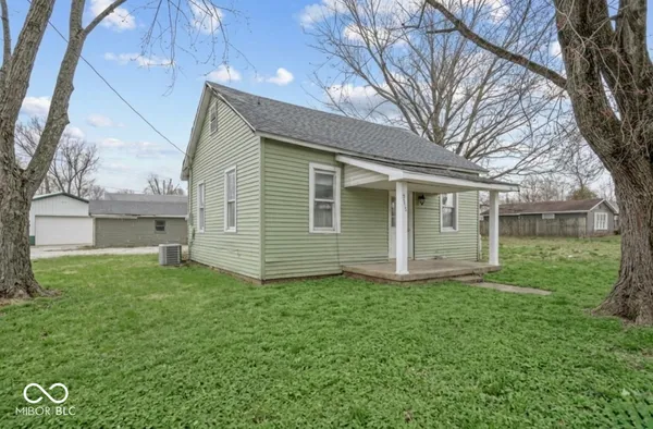 $165,000 | 9712 North Price Street, Knightsville, IN 47857