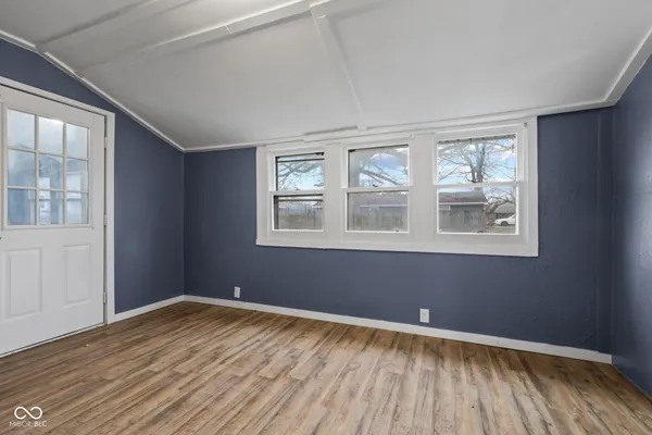 $165,000 | 9712 North Price Street, Knightsville, IN 47857