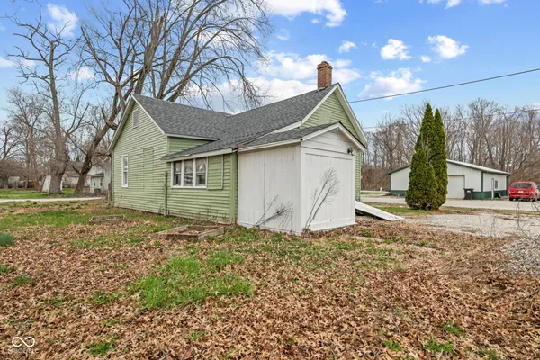 $165,000 | 9712 North Price Street, Knightsville, IN 47857
