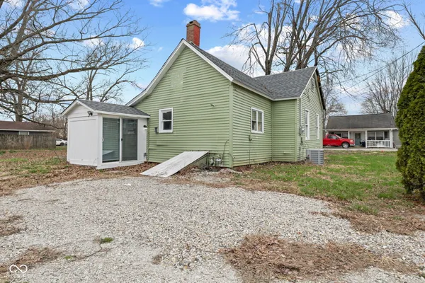 $165,000 | 9712 North Price Street, Knightsville, IN 47857