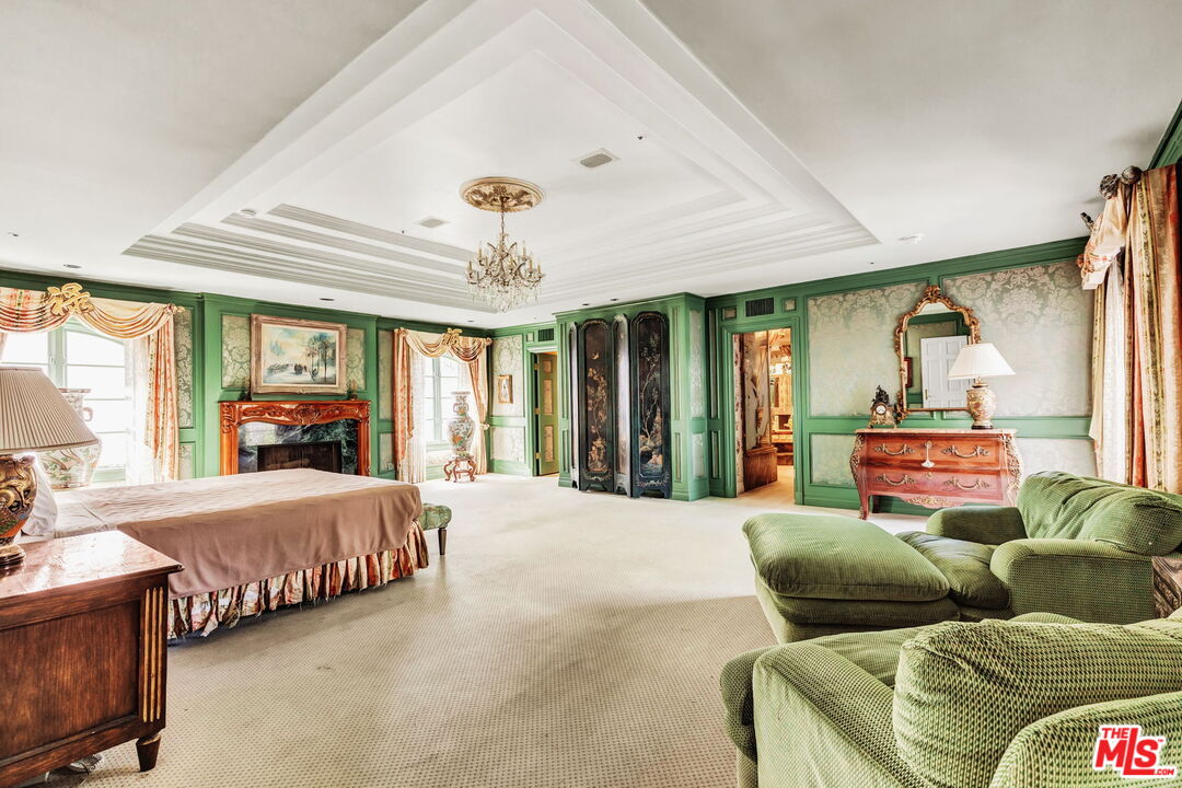 527 North Maple Drive Beverly Hills, CA 90210 - Photo 25 of 54