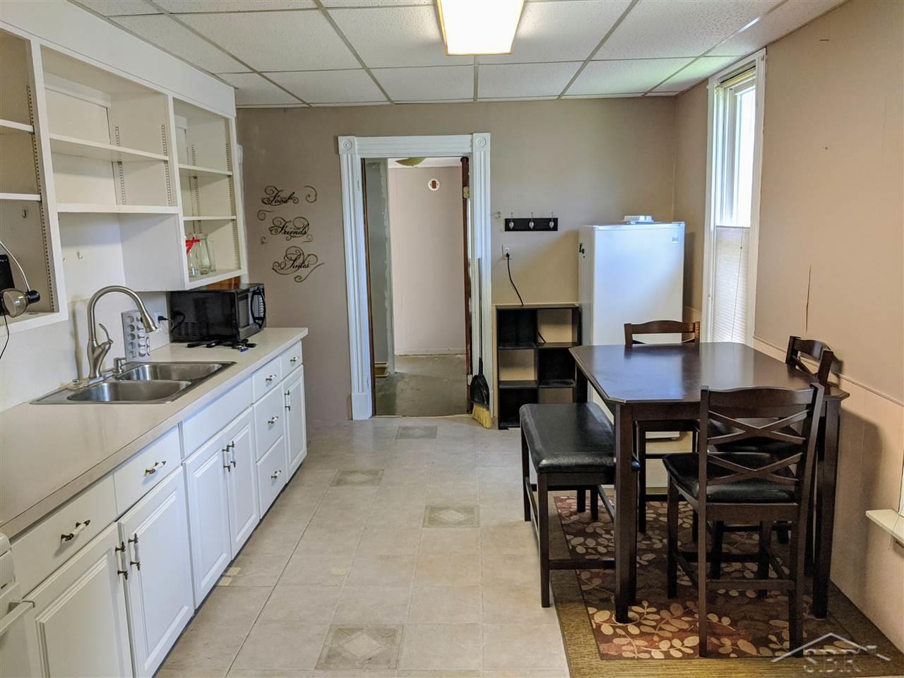 1900 3rd Street Bay City, MI 48708 - Photo 11 of 29 50026799-10.JPG