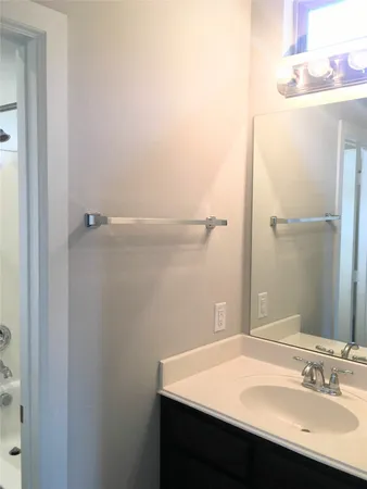 $1,599 | 285 Woodland Hills Drive, Unit A, Conroe, TX 77303