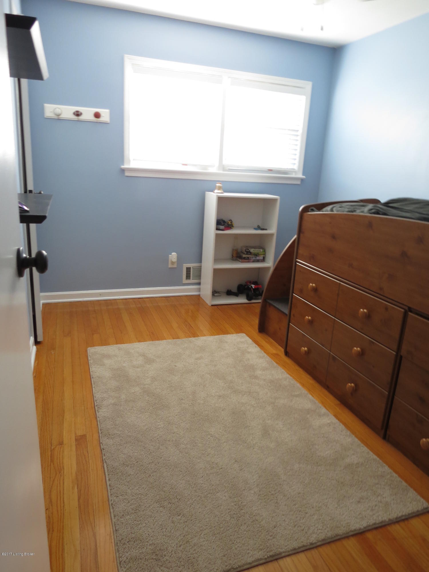 6801 Fernhaven Road Louisville, KY 40228 - Photo 14 of 24 6801 Fernhaven Rd 14