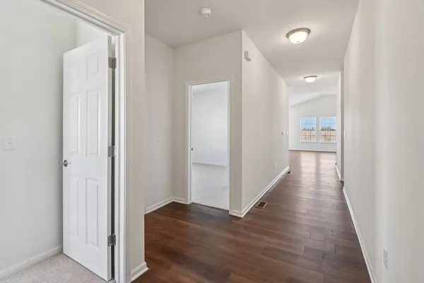 $424,900 | 300 North Aspen Drive, Cortland, IL 60112