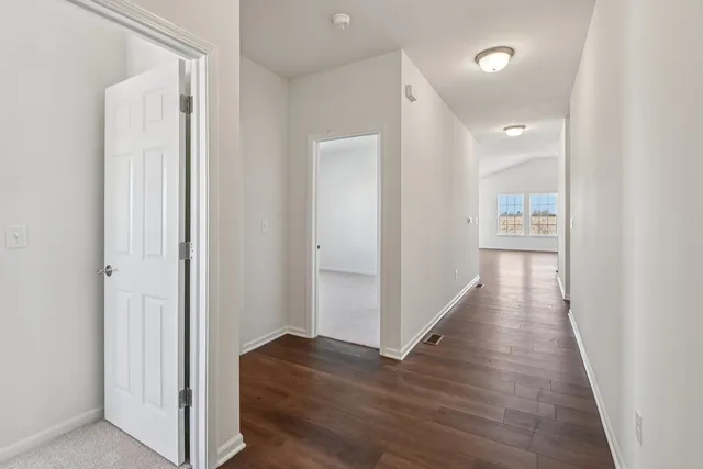 $424,900 | 300 North Aspen Drive, Cortland, IL 60112