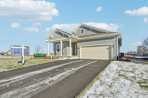 $424,900 | 300 North Aspen Drive, Cortland, IL 60112