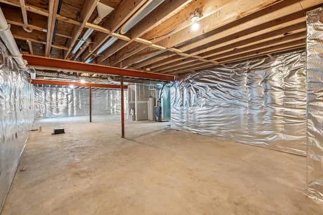 $424,900 | 300 North Aspen Drive, Cortland, IL 60112