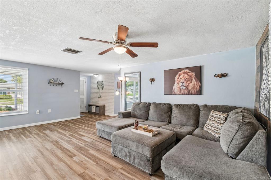 9140 Cochise Lane Port Richey, FL 34668 - Photo 9 of 49 Gallery Image 9