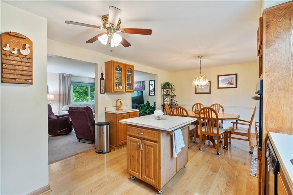 5251 Stella Drive Gibsonia, PA 15044 - Photo 9 of 23