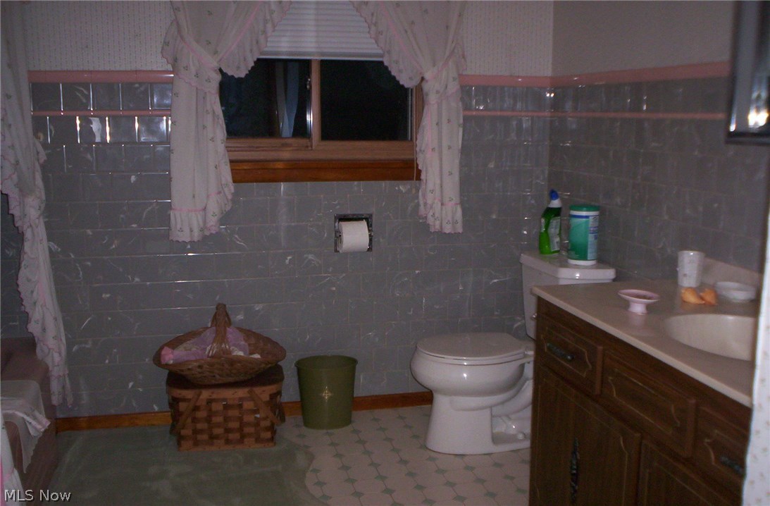656 Cable Road Weirton, WV 26062 - Photo 7 of 23 Gallery Image 7