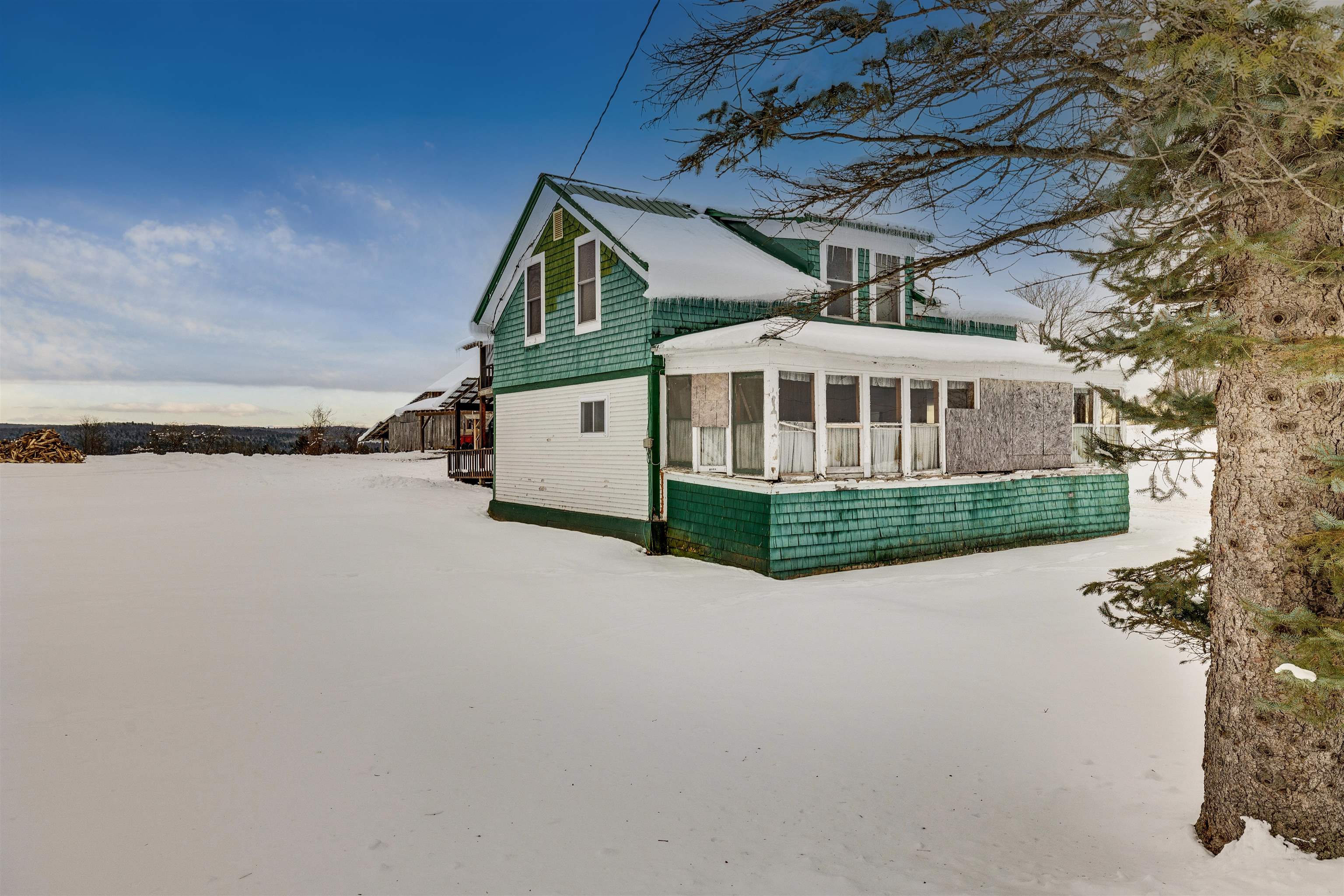 1787 Riley Road Franklin, VT 05457 - Photo 3 of 39 Gallery Image 3
