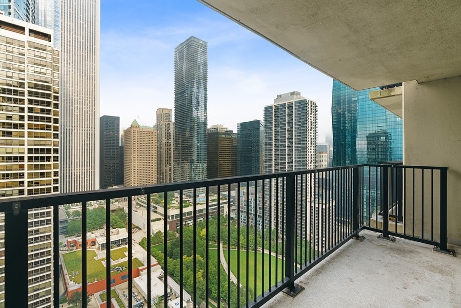 400 East Randolph Street, Unit 3324 Chicago, IL 60601 - Photo 18 of 28 a view of city from a balcony