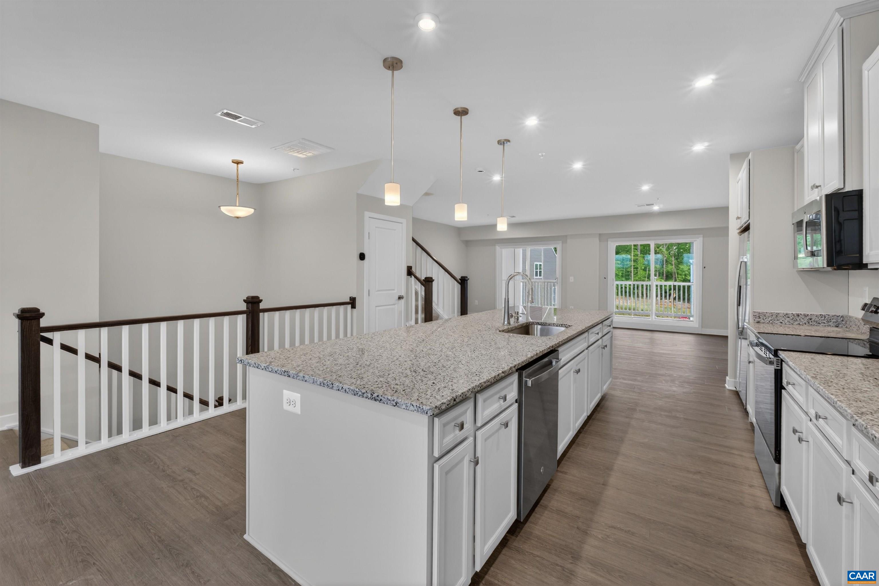 102 R Perseus Lane Charlottesville, VA 22901 - Photo 4 of 44 Kitchen