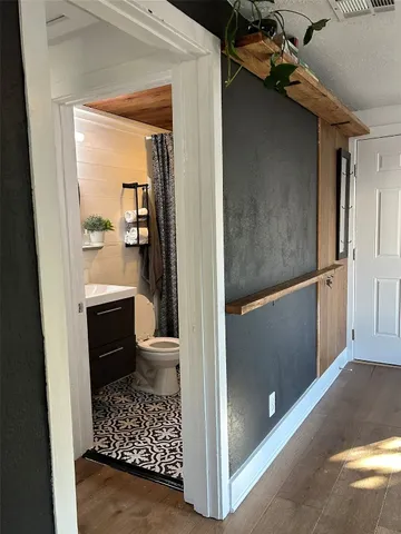 $1,625 | 613 Brentwood Street, Unit C, Austin, TX 78752