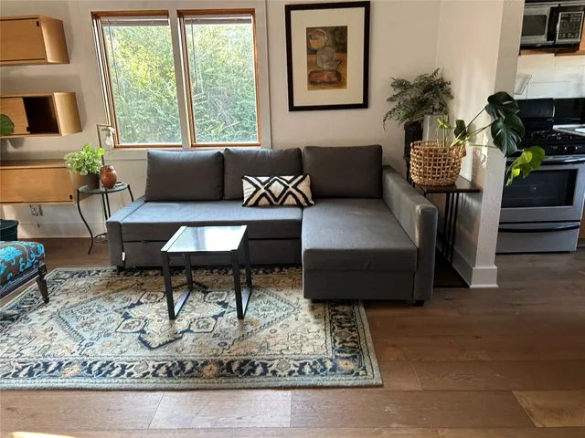 $1,625 | 613 Brentwood Street, Unit C, Austin, TX 78752