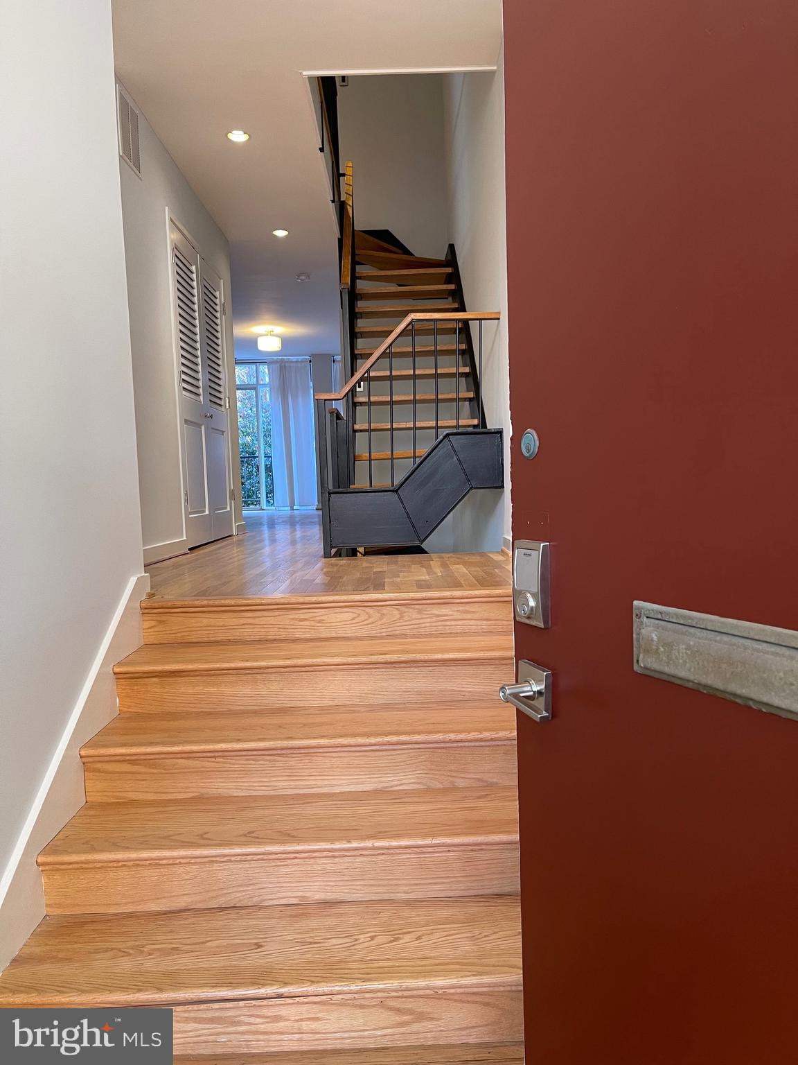 457 N Street Southwest Washington, DC 20024 - Photo 4 of 58
