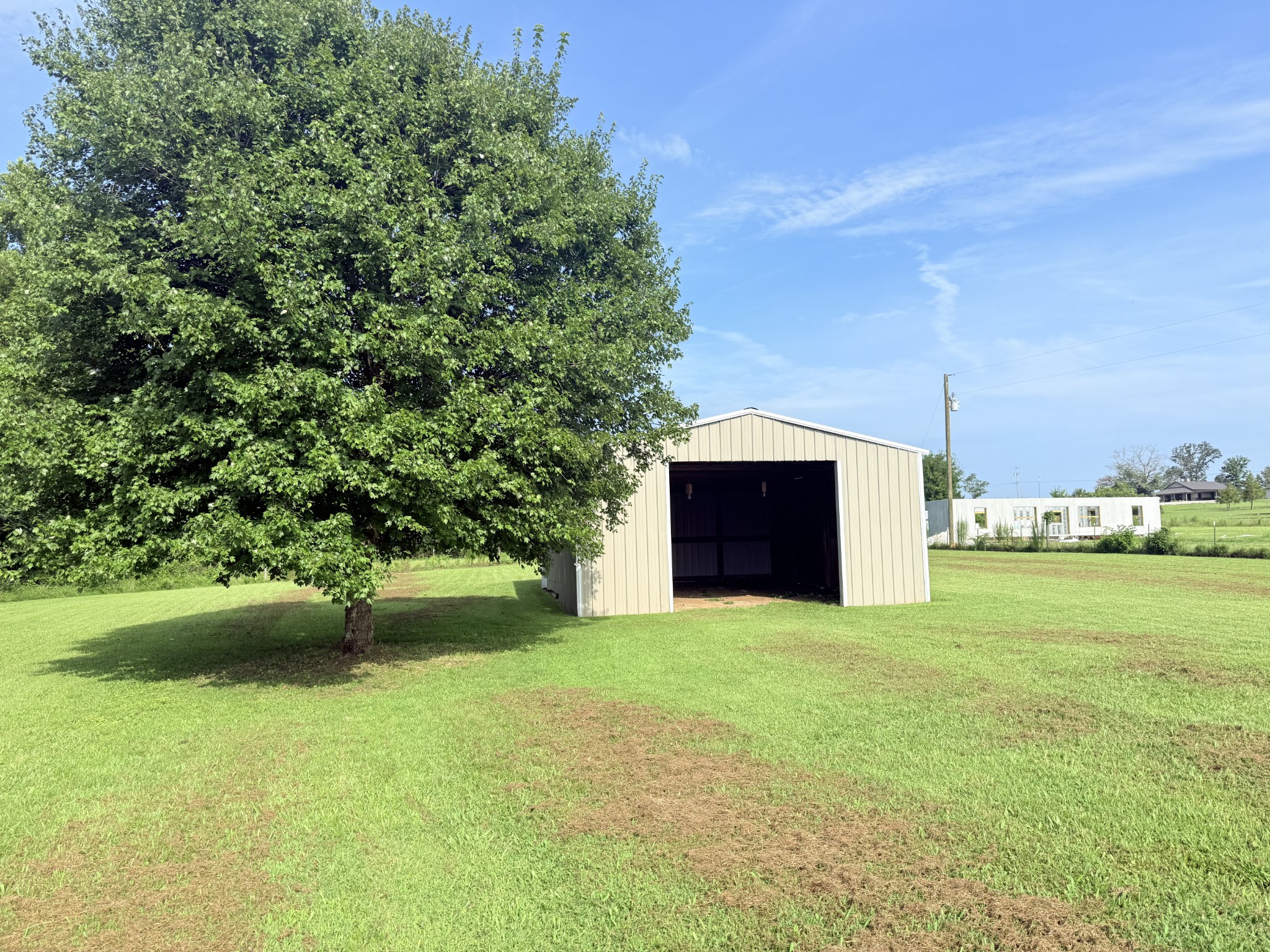 2051 Merry Oaks Road McMinnville, TN 37110 - Photo 2 of 42