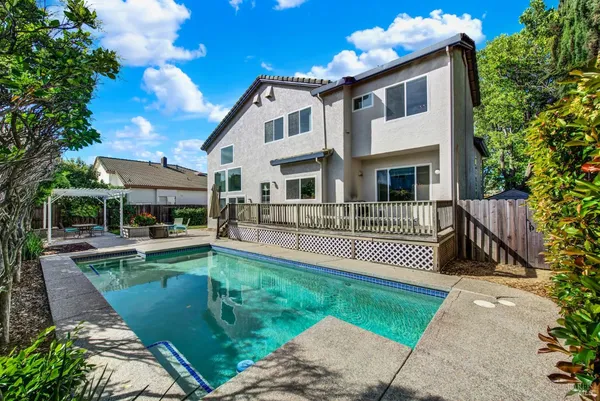 $735,000 | 150 Deerglen Circle, Vacaville, CA 95687