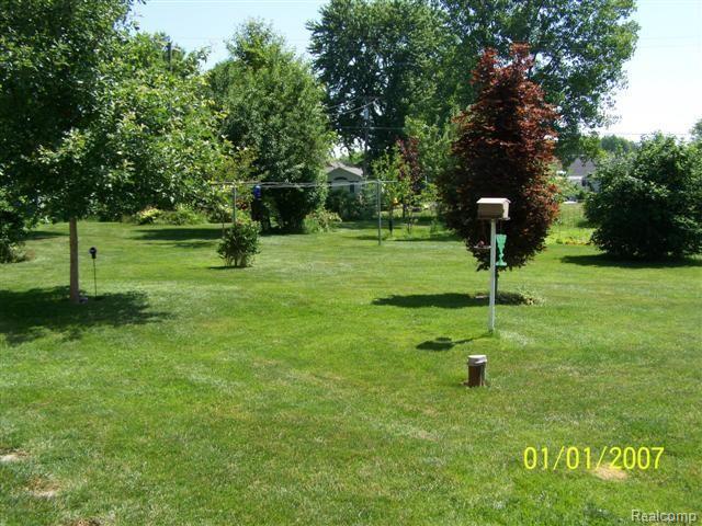 56066 Fairchild Road Macomb, MI 48042 - Photo 19 of 22 100_0605 (Small)