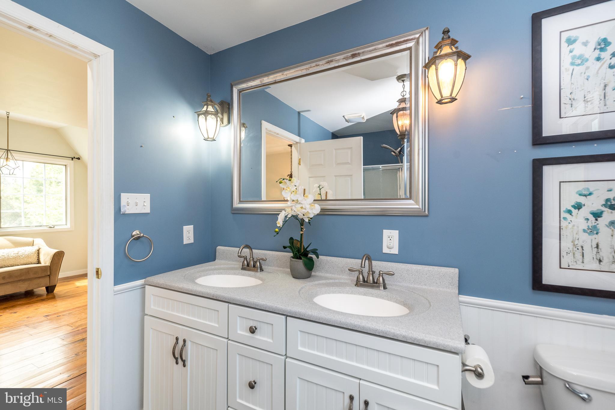 123 Iron Hill Road Doylestown, PA 18901 - Photo 21 of 34 Shower in primary bath