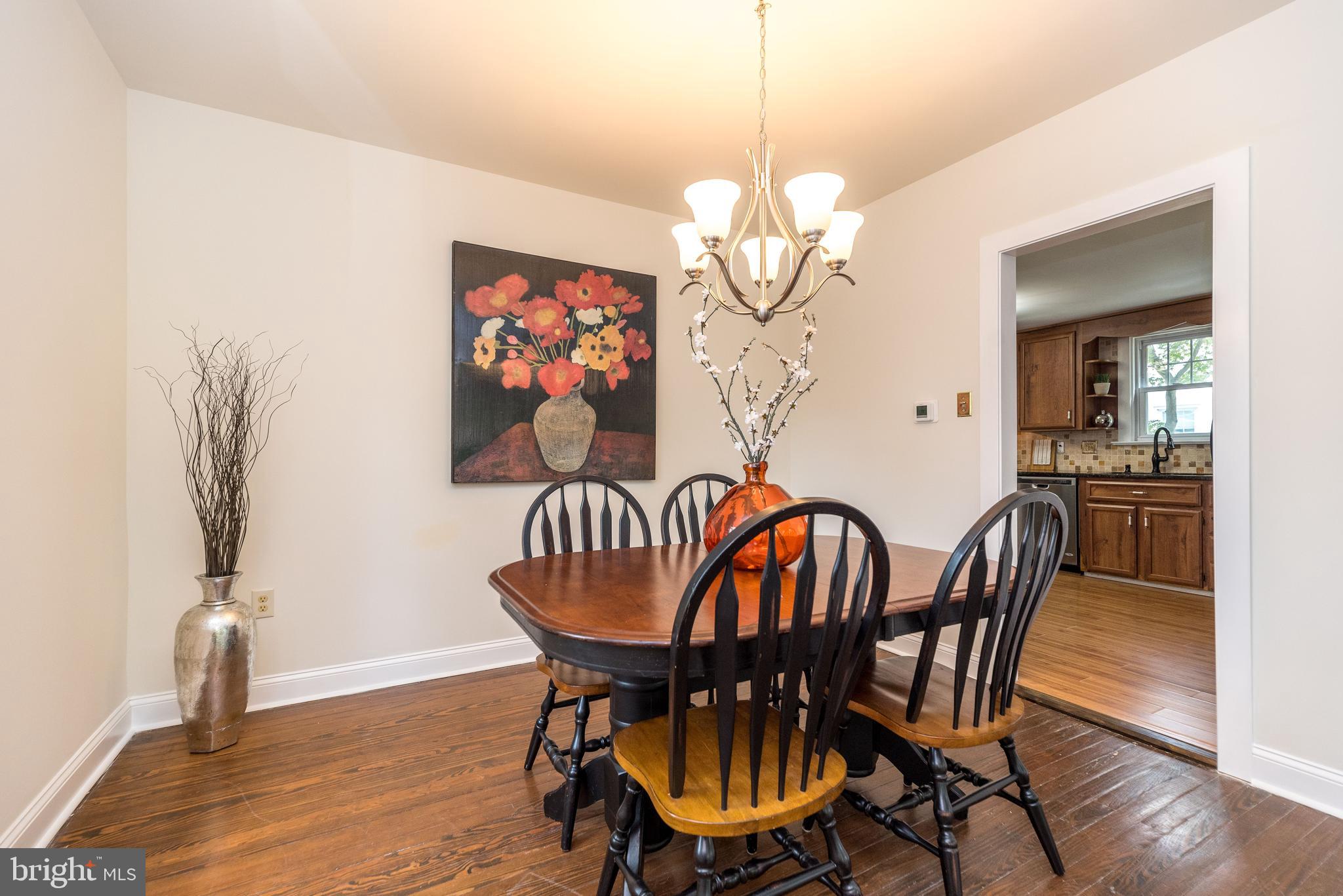 Dining looking to kitchen.