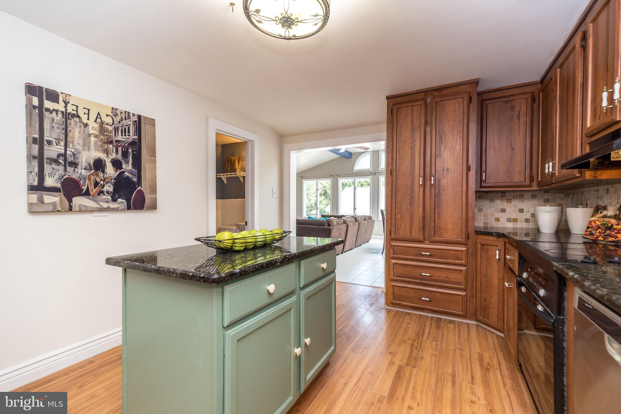 123 Iron Hill Road Doylestown, PA 18901 - Photo 10 of 34 Kitchen Island