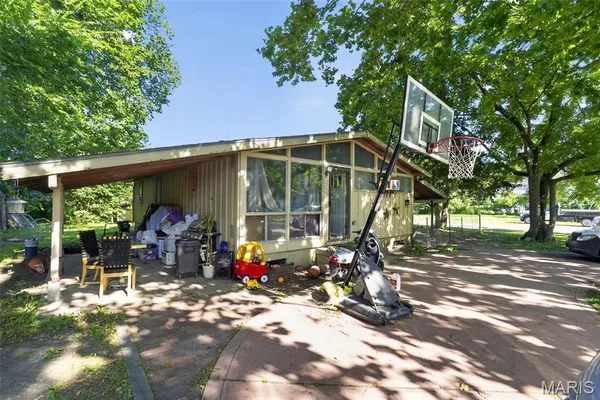 $70,000 | 107 North Lincoln Avenue, Knob Noster, MO 65336